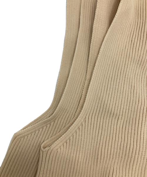 CFCL（シーエフシーエル）CFCL (シーエフシーエル) POTTERY SLEEVELESS TOP ベージュ サイズ:Freeの古着・服飾アイテム