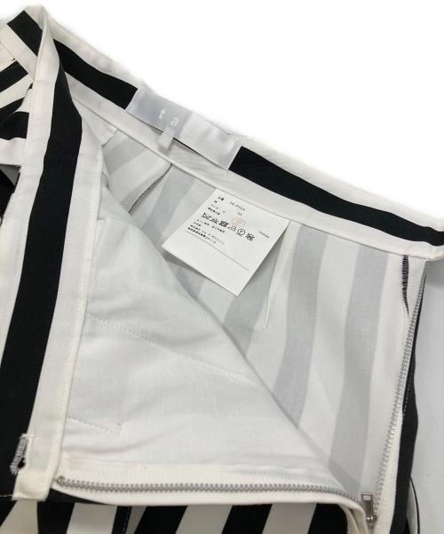 TAO COMME des GARCONS（タオ コムデギャルソン）TAO COMME des GARCONS (タオ コムデギャルソン) ストライプジャンパースカート ホワイト×ブラック サイズ:Sの古着・服飾アイテム