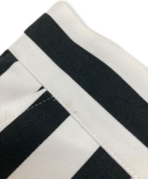 TAO COMME des GARCONS（タオ コムデギャルソン）TAO COMME des GARCONS (タオ コムデギャルソン) ストライプジャンパースカート ホワイト×ブラック サイズ:Sの古着・服飾アイテム