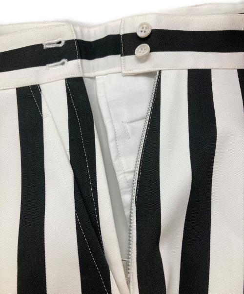 TAO COMME des GARCONS（タオ コムデギャルソン）TAO COMME des GARCONS (タオ コムデギャルソン) ストライプジャンパースカート ホワイト×ブラック サイズ:Sの古着・服飾アイテム