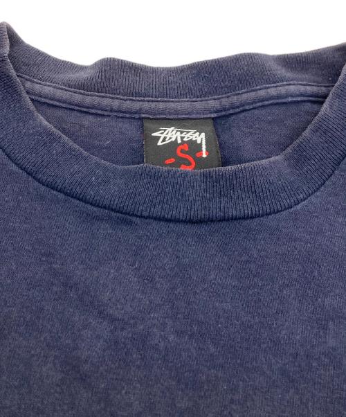 stussy（ステューシー）stussy (ステューシー) フロッキープリントTシャツ ネイビー サイズ:	SIZE Sの古着・服飾アイテム
