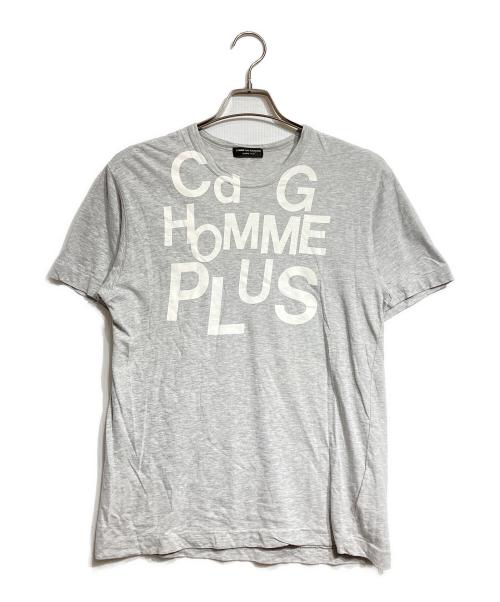COMME des GARCONS HOMME PLUS（コムデギャルソンオムプリュス）COMME des GARCONS HOMME PLUS (コムデギャルソンオムプリュス) ロゴプリントTシャツ/Logo print T-shirt グレー サイズ:－の古着・服飾アイテム