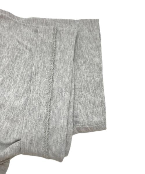 COMME des GARCONS HOMME PLUS（コムデギャルソンオムプリュス）COMME des GARCONS HOMME PLUS (コムデギャルソンオムプリュス) ロゴプリントTシャツ/Logo print T-shirt グレー サイズ:－の古着・服飾アイテム