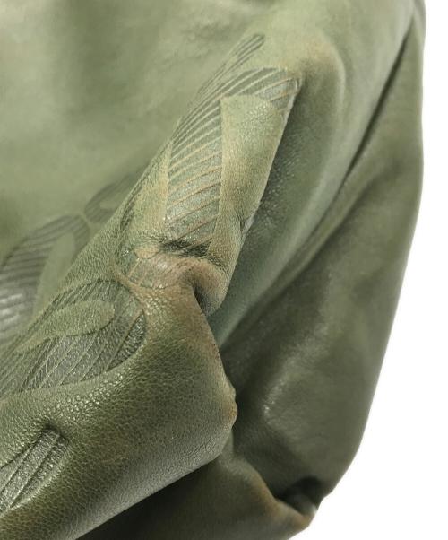 LOEWE（ロエベ）LOEWE (ロエベ) アナグラムレザー巾着ショルダーバッグ グリーンの古着・服飾アイテム