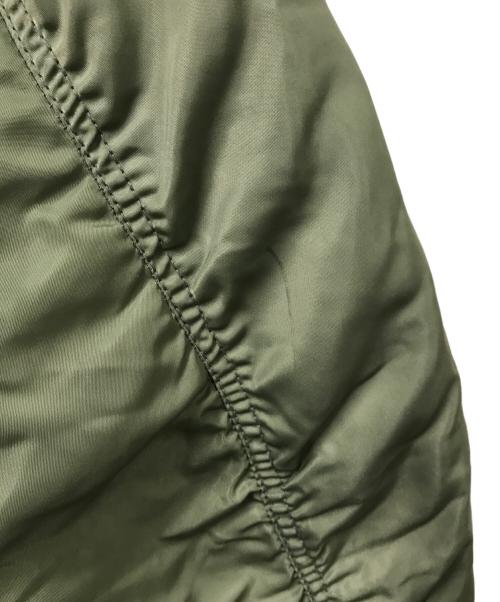 AVIREX（アヴィレックス）AVIREX (アヴィレックス) MA-2フライトジャケット グリーン サイズ:Mの古着・服飾アイテム