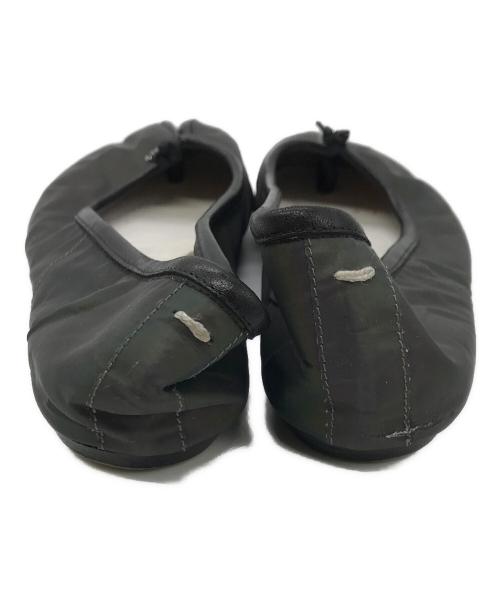 Maison Margiela（メゾンマルジェラ）Maison Margiela (メゾンマルジェラ) タビバレェシューズ グレー×パープル サイズ: 36 1/2の古着・服飾アイテム