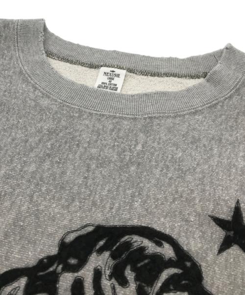 NEXUSVII（ネクサスセブン）NEXUSVII (ネクサスセブン) BULLDOGS スウェット グレー サイズ:Lの古着・服飾アイテム