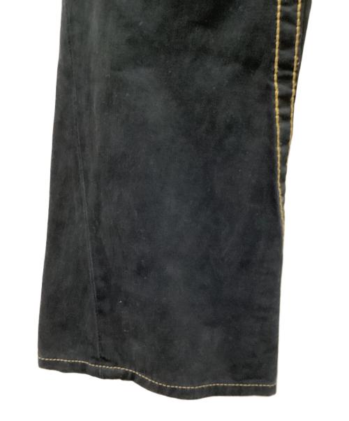 TRUE RELIGION（トゥルー レリジョン）TRUE RELIGION (トゥルー レリジョン) フレアデニムパンツ ブラック サイズ:28の古着・服飾アイテム