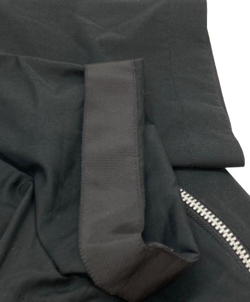 sacai（サカイ）sacai (サカイ) サイドジッププリーツシャツワンピ/Side-zip pleated shirt dress ブラック サイズ:2の古着・服飾アイテム