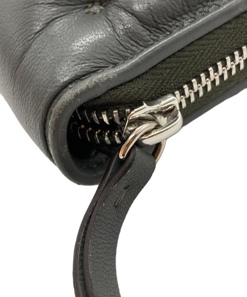 Maison Margiela（メゾンマルジェラ）Maison Margiela (メゾンマルジェラ) グラム スラム エンブローダリー ウォレット グレー サイズ:不明の古着・服飾アイテム