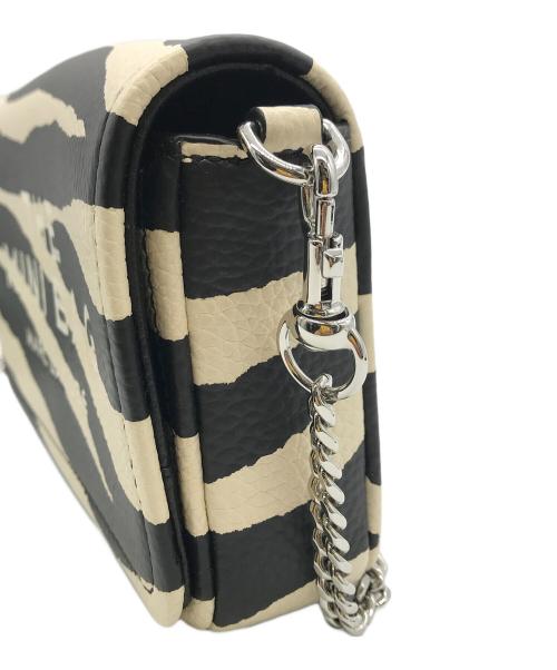 MARC JACOBS（マークジェイコブズ）MARC JACOBS (マークジェイコブズ) ゼブラ柄ショルダーバッグ ホワイト×ブラックの古着・服飾アイテム