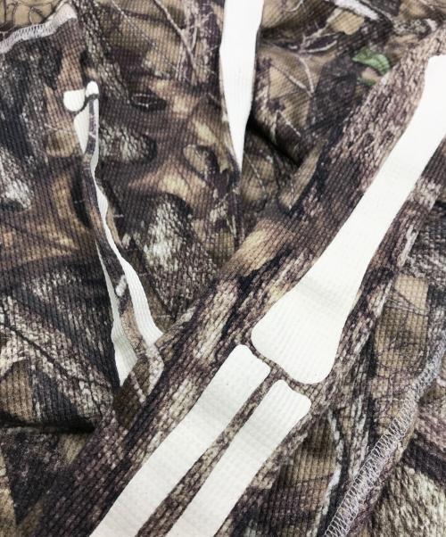 SUPREME（シュプリーム）Supreme (シュプリーム) Hanes (ヘインズ) Bones Thermal Crew オリーブ サイズ:ＸＬの古着・服飾アイテム