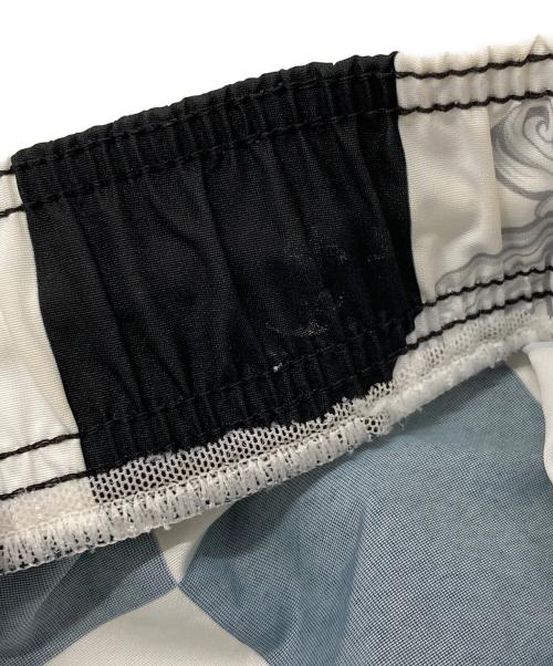 VERSACE（ヴェルサーチェ）VERSACE (ヴェルサーチェ) ビーチウェアボードショーツ/Beachwear board shorts ホワイト×ブラック サイズ:4の古着・服飾アイテム