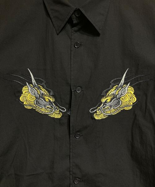 WILDSIDE YOHJI YAMAMOTO（ワイルドサイド ヨウジ ヤマモト）WILDSIDE YOHJI YAMAMOTO (ワイルドサイド ヨウジ ヤマモト) 龍が如く (龍ガ如ク) Cotton Embroidery Shirt (麒麟) ブラック サイズ:3の古着・服飾アイテム