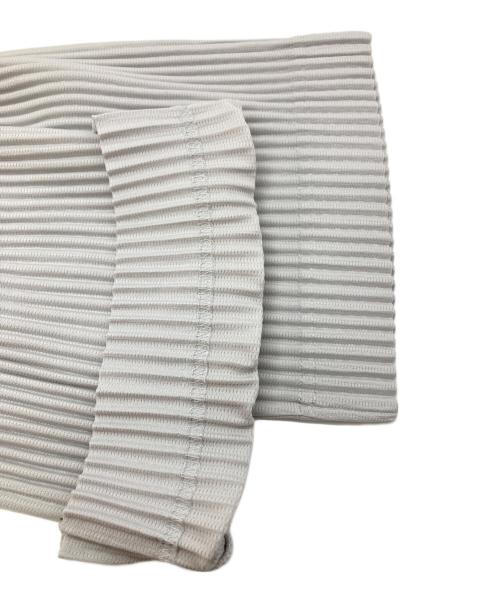 HOMME PLISSE ISSEY MIYAKE（オム プリッセ イッセイ ミヤケ）HOMME PLISSE ISSEY MIYAKE (オム プリッセ イッセイ ミヤケ) BASICSプリーツパンツ グレー サイズ:3の古着・服飾アイテム