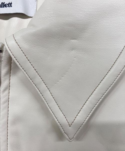 fallett（ファレット）fallett (ファレット) Topstitch Vegan Leather Padded Blouson Ivory / エコレザージャケット ホワイト サイズ:記載なしの古着・服飾アイテム