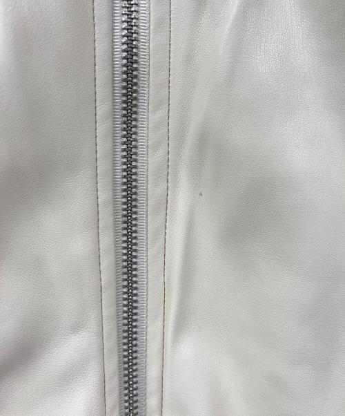 fallett（ファレット）fallett (ファレット) Topstitch Vegan Leather Padded Blouson Ivory / エコレザージャケット ホワイト サイズ:記載なしの古着・服飾アイテム