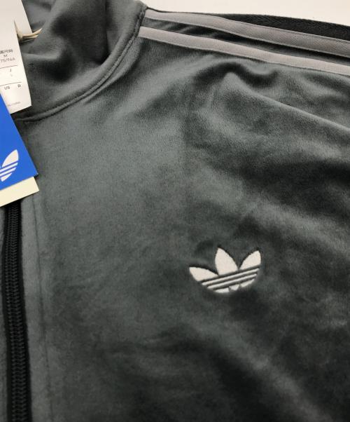 adidas（アディダス）adidas (アディダス) ファイヤーバード トラックトップ ベロア グレー サイズ:Lの古着・服飾アイテム