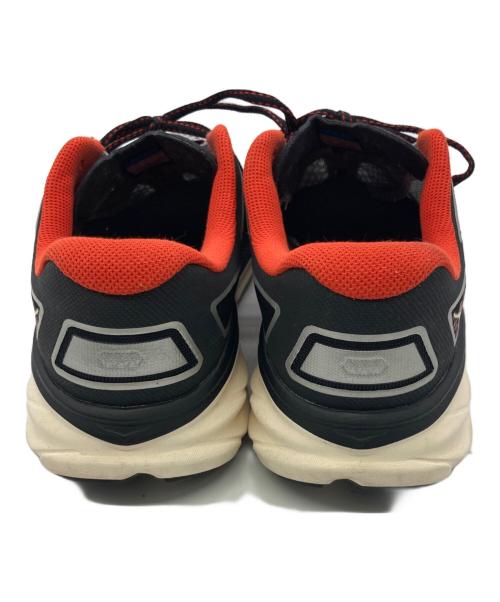 HOKAONEONE（ホカオネオネ）HOKAONEONE (ホカオネオネ) CLIFTON ONE9 グレー×ブラック サイズ:US8.5（26.5）の古着・服飾アイテム