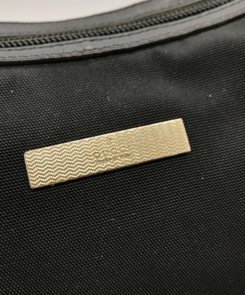 GUCCI（グッチ）GUCCI (グッチ) チェーンワンショルダーバッグ ブラックの古着・服飾アイテム
