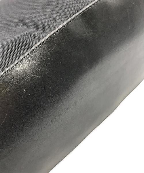 GUCCI（グッチ）GUCCI (グッチ) チェーンワンショルダーバッグ ブラックの古着・服飾アイテム