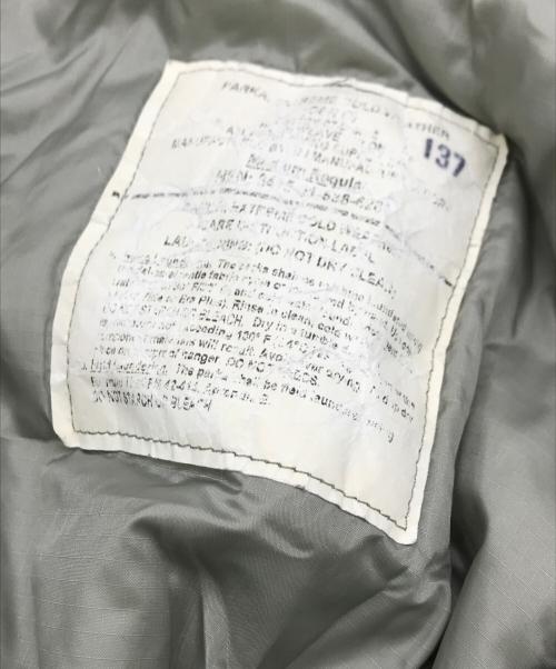 US ARMY（ユーエスアーミー）US ARMY (ユーエスアーミー) ECWCS GEN3 LEVEL7 PARKA ENTREME COLD WEATHER グレー サイズ:Mの古着・服飾アイテム