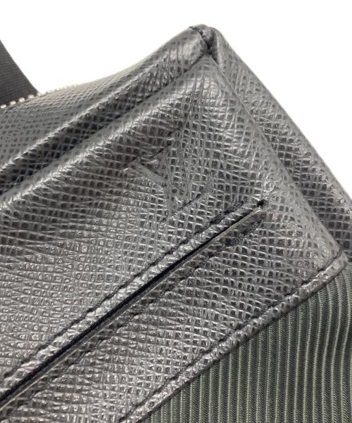 LOUIS VUITTON（ルイ ヴィトン）LOUIS VUITTON (ルイ ヴィトン) タイガ サヤン ショルダーバッグ ブラック×グリーンの古着・服飾アイテム