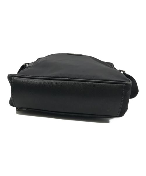 PRADA（プラダ）PRADA (プラダ) 三角プレートナイロンショルダーバッグ ブラックの古着・服飾アイテム