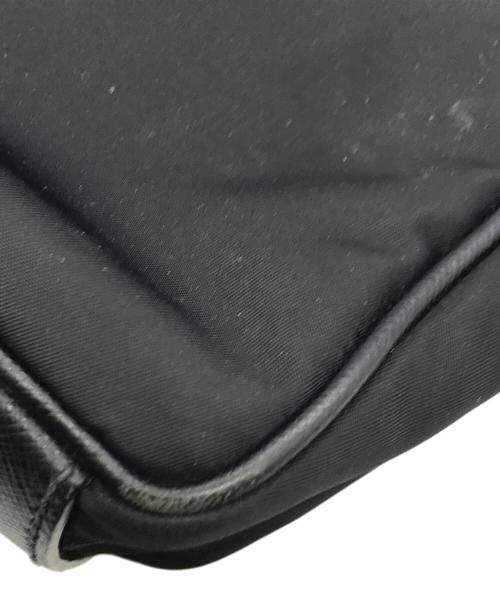 PRADA（プラダ）PRADA (プラダ) 三角プレートナイロンショルダーバッグ ブラックの古着・服飾アイテム
