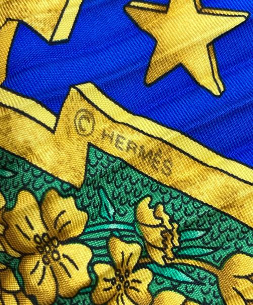 HERMES（エルメス）HERMES (エルメス) カレ90プリーツスカーフ/CARPEDIEM/今日一日を楽しむ ベージュ×グリーンの古着・服飾アイテム