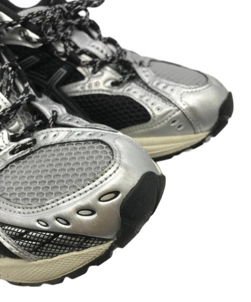 asics（アシックス）asics (アシックス) GEL-NIMBUS 10.1 シルバー サイズ:US7 1/2（25.5cm）の古着・服飾アイテム