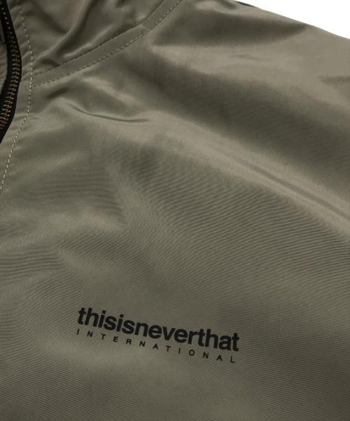 thisisneverthat（ディスイズネバーザット）thisisneverthat (ディスイズネバーザット) Team Jacketジップアップジャケット グリーン サイズ:Mの古着・服飾アイテム