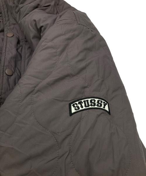 stussy（ステューシー）stussy (ステューシー) 00Sリバーシブルボアキルティングジャケット グレー サイズ:Ｍの古着・服飾アイテム