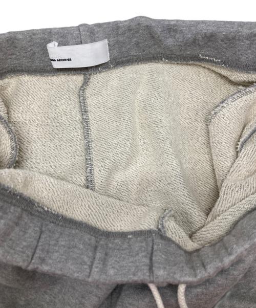 TOGA ARCHIVES（トーガアーカイブス）TOGA ARCHIVES (トーガアーカイブス) ZIP SWEAT PANTS/ジップスウェットパンツ グレー サイズ:XLの古着・服飾アイテム
