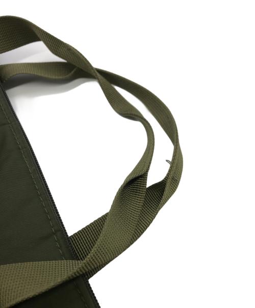 HUMAN MADE（ヒューマンメイド）HUMAN MADE (ヒューマンメイド) HELMET BAG カーキの古着・服飾アイテム