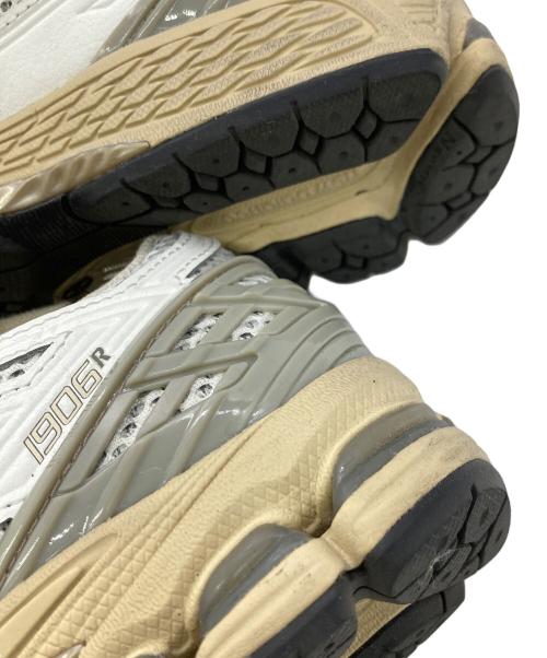 NEW BALANCE（ニューバランス）NEW BALANCE (ニューバランス) ローカットスニーカー ホワイト×グレー サイズ:US5（23cm）の古着・服飾アイテム