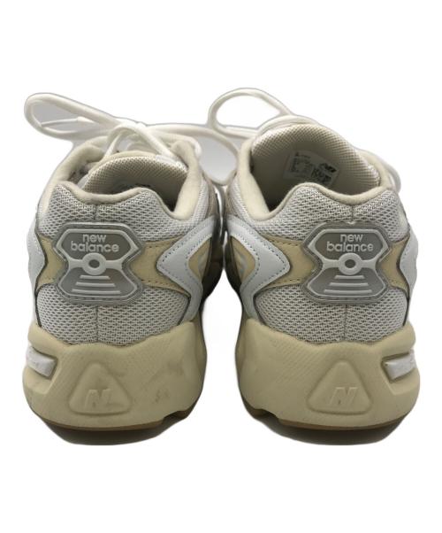 NEW BALANCE（ニューバランス）NEW BALANCE (ニューバランス) ML725T OFF WHITE アイボリー サイズ:US5.5(23.5cm)の古着・服飾アイテム