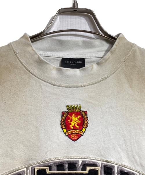 BALENCIAGA（バレンシアガ）BALENCIAGA (バレンシアガ) クラッシュダスト加工ワッペンTシャツ/Distressed dust-washed patch T-shirt ホワイト サイズ:5の古着・服飾アイテム