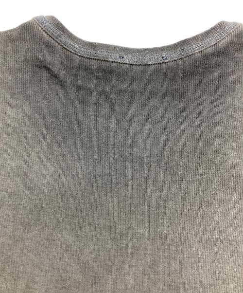 DIESEL（ディーゼル）DIESEL (ディーゼル) T-ELE ハートロゴリブカットソー グレー サイズ:Sの古着・服飾アイテム