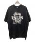 stussy（ステューシー）の古着「2025ワールドツアーロゴTシャツ」｜ブラック