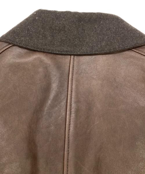 ARMANI COLLEZIONI（アルマーニ コレツィオーニ）ARMANI COLLEZIONI (アルマーニ コレツィオーニ) レザージャケット ブラウン サイズ:40の古着・服飾アイテム