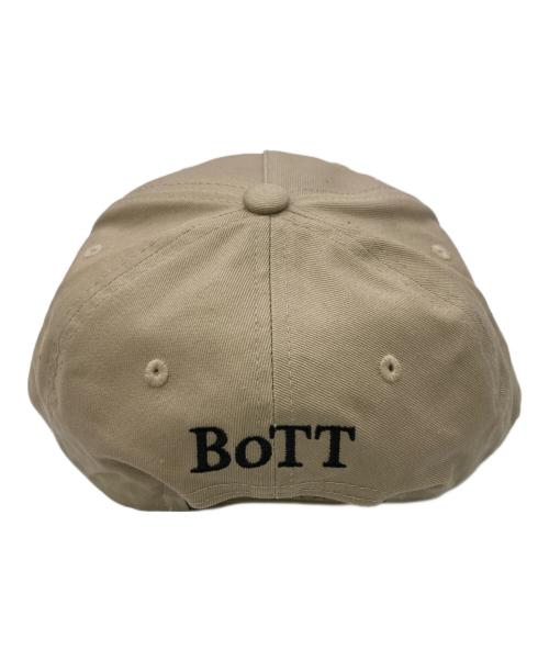 BoTT（ボット）BoTT (ボット) スクリプトロゴ5パネルキャップ ベージュの古着・服飾アイテム