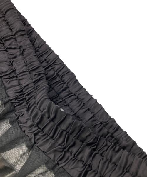 NAKAGAMI（ナカガミ）NAKAGAMI (ナカガミ) ラバープリント・ハンドプリーツスカート ブラック サイズ:１の古着・服飾アイテム