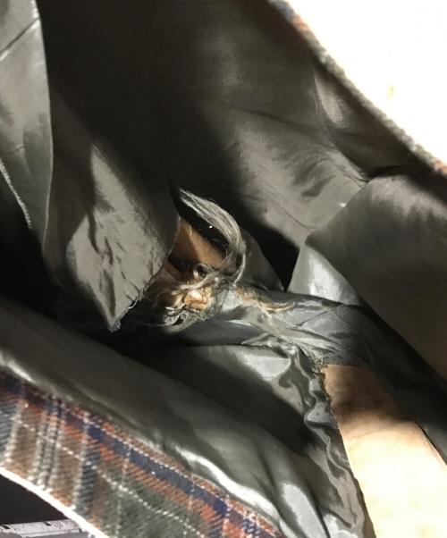 DOLCE & GABBANA（ドルチェ＆ガッバーナ）DOLCE & GABBANA (ドルチェ＆ガッバーナ) スウェードパンツ ベージュ サイズ:34の古着・服飾アイテム