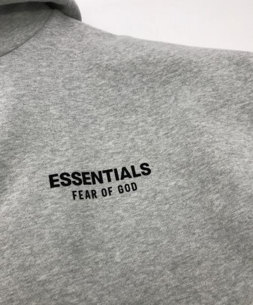 FOG ESSENTIALS（フィアオブゴッド エッセンシャル）FOG ESSENTIALS (フィアオブゴッド エッセンシャル) ロゴパーカー グレー サイズ:Ｌの古着・服飾アイテム