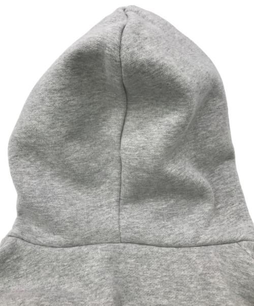 FOG ESSENTIALS（フィアオブゴッド エッセンシャル）FOG ESSENTIALS (フィアオブゴッド エッセンシャル) ロゴパーカー グレー サイズ:Ｌの古着・服飾アイテム