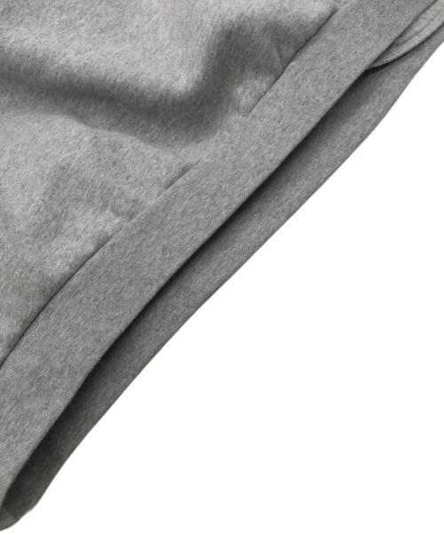 FOG ESSENTIALS（フィアオブゴッド エッセンシャル）FOG ESSENTIALS (フィアオブゴッド エッセンシャル) ロゴパーカー グレー サイズ:Ｌの古着・服飾アイテム