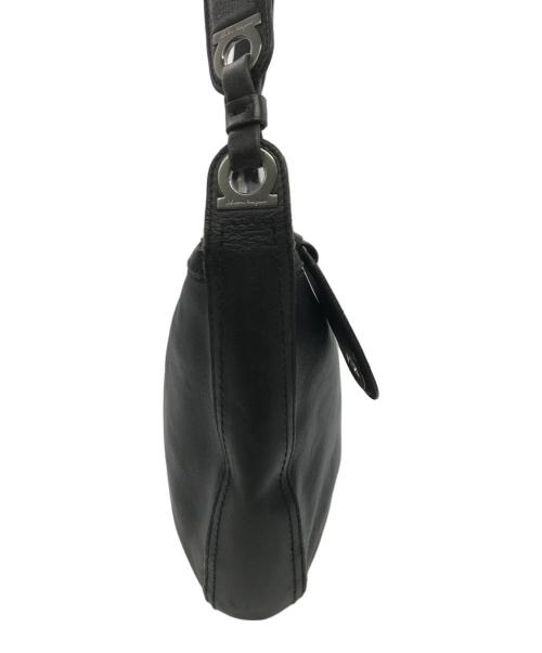 Salvatore Ferragamo（サルヴァトーレ フェラガモ）Salvatore Ferragamo (サルヴァトーレ フェラガモ) ガンチーニワンショルダーバッグ ブラックの古着・服飾アイテム