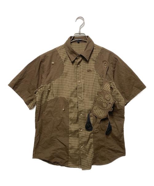 HAPPY DES NINENINE HAPPY PLUS（ハッピー・デス・ナインナイン・ハッピー・プラス）HAPPY DES NINENINE HAPPY PLUS (ハッピー・デス・ナインナイン・ハッピー・プラス) フロントデザインシャツ ベージュ サイズ:Ⅼの古着・服飾アイテム