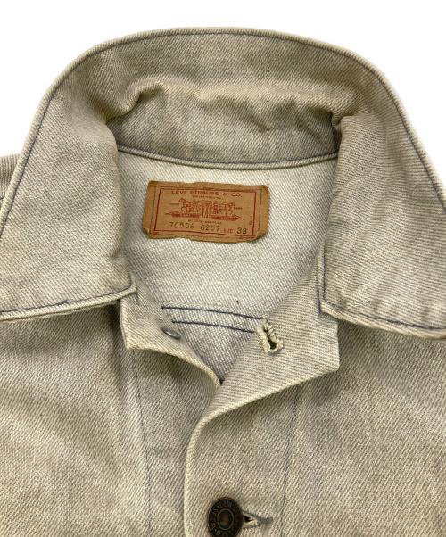 LEVI'S（リーバイス）LEVI'S (リーバイス) 先染めデニムジャケット グレー サイズ:38の古着・服飾アイテム